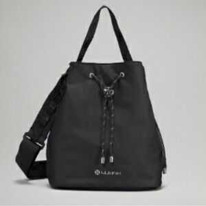 Lululemon Drawstring Bucket Crossbody Bag 5L